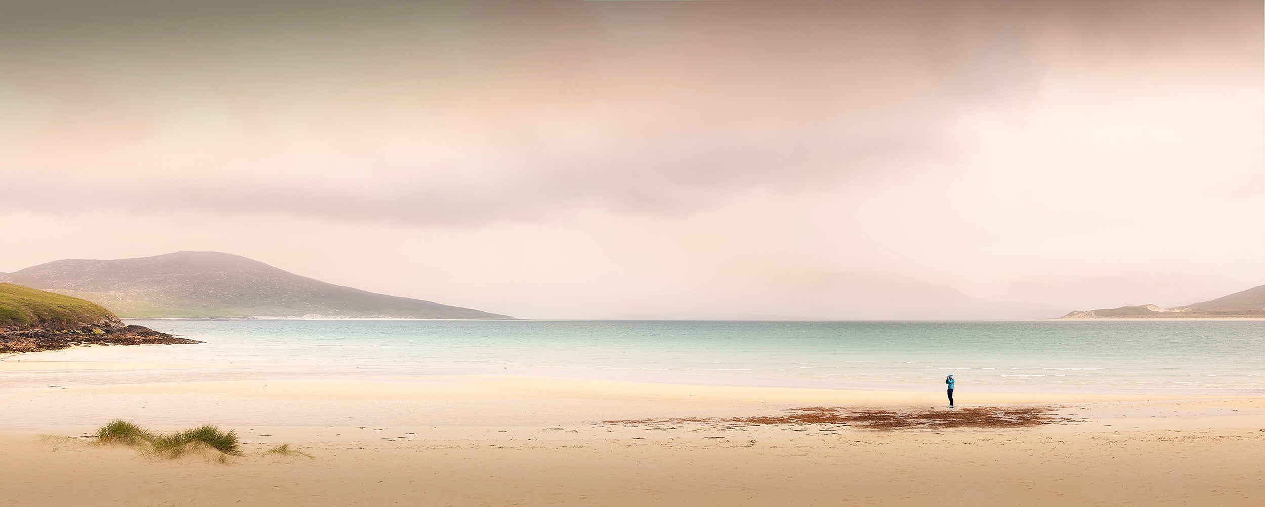 sarah williamson photographer on beach in Harris